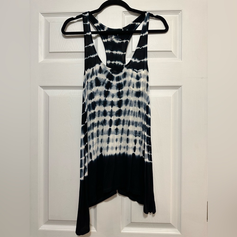 I have two of these awesome outfits - navy and black - tank and pants!